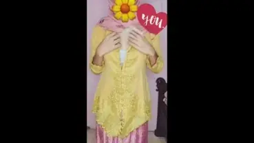Bokep Live Ukhti Kebaya Hijab Pink, Penonton Membludak Sebelum Sesi Dimulai poster